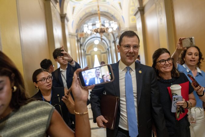 New Jersey’s Tom Kean ends his months-long absence from Congress, saying he was being treated for depression
