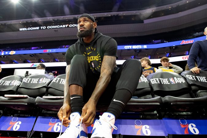 LeBron James signs two-year, $8 million contract to join Sixers