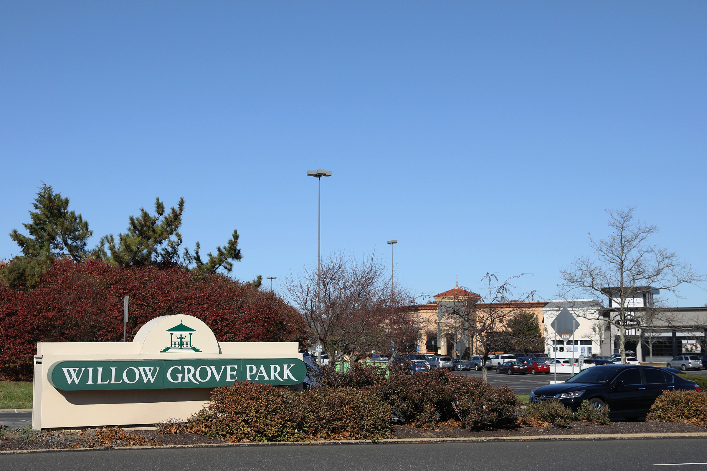 Willow Grove Park Mall is in the process of being sold