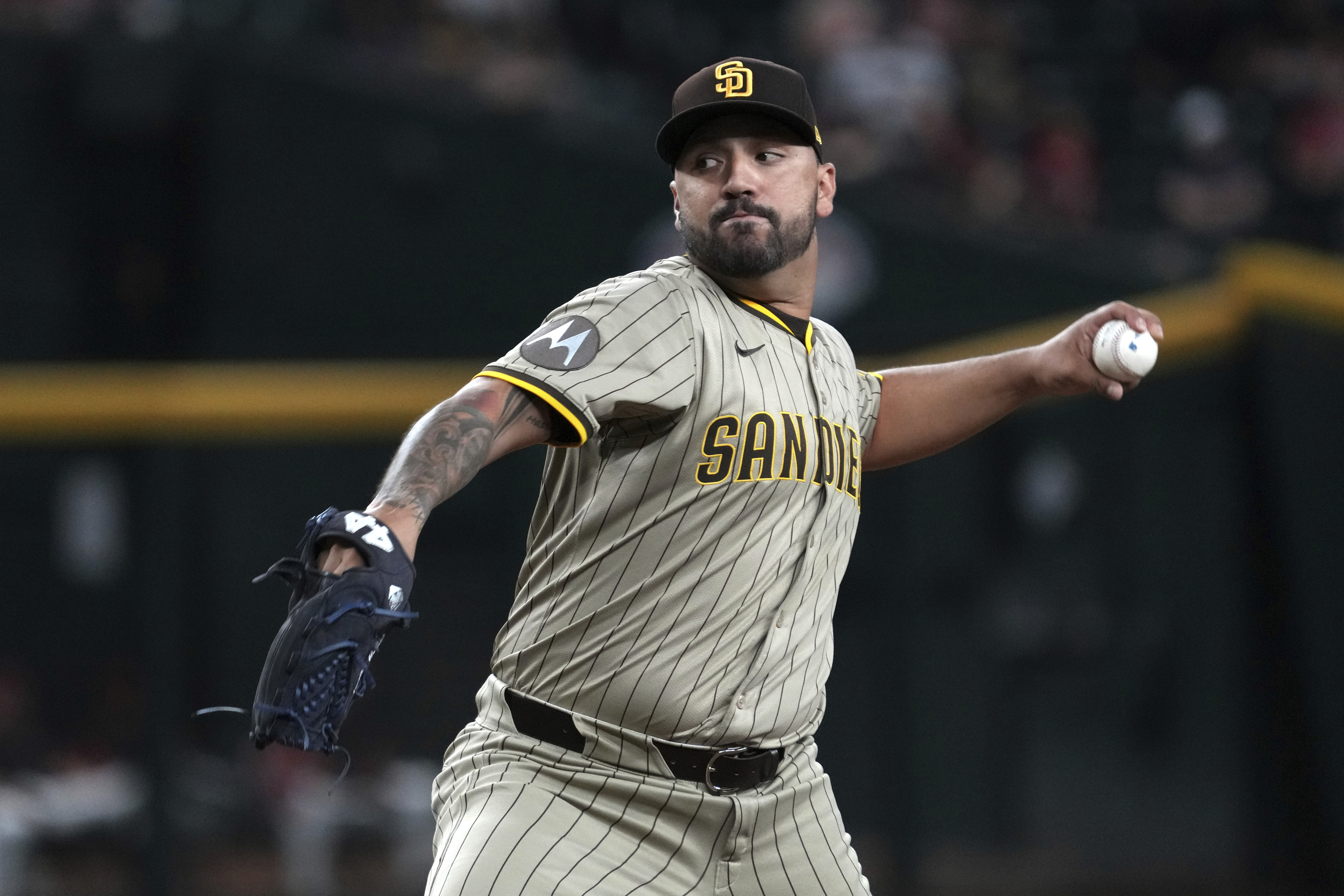 Phillies sign left-hander Nestor Cortes to major league deal