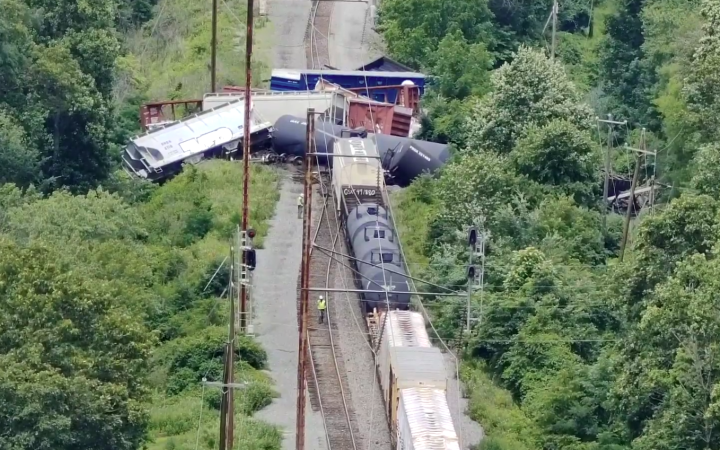 Shelter-in-place order lifted after freight train derailment in Bucks County