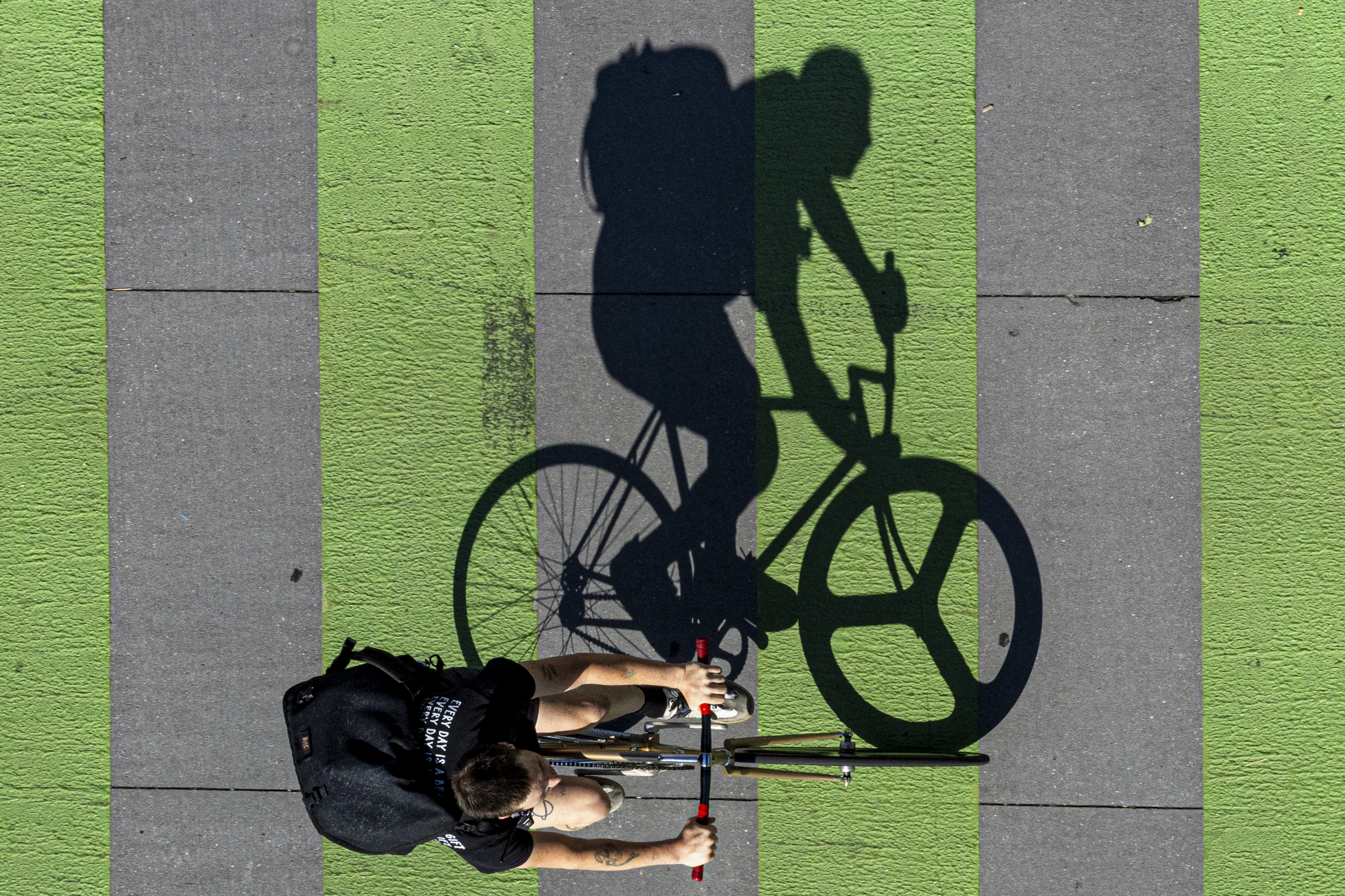 Philly’s bike messengers are on call and on the move