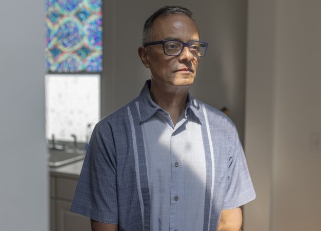 Uninsured but undaunted, a surgical patient searched the globe for a deal