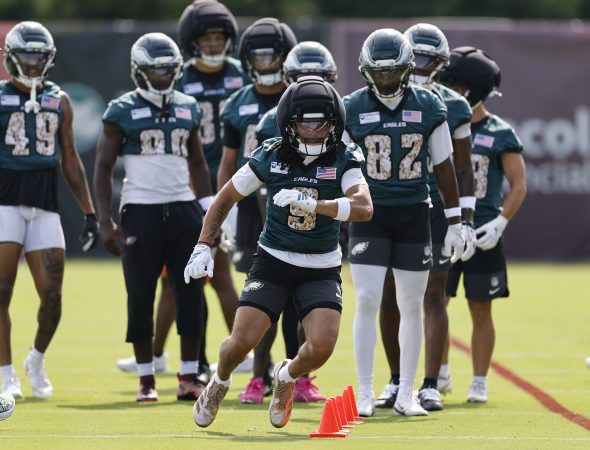 Eagles practice observations: Makai Lemon feels it; Jalen Carter dominates; how much will Jalen Hurts run?