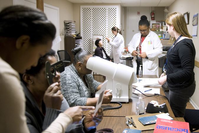 How primary care offices are looking into eyes to screen for preventable disease