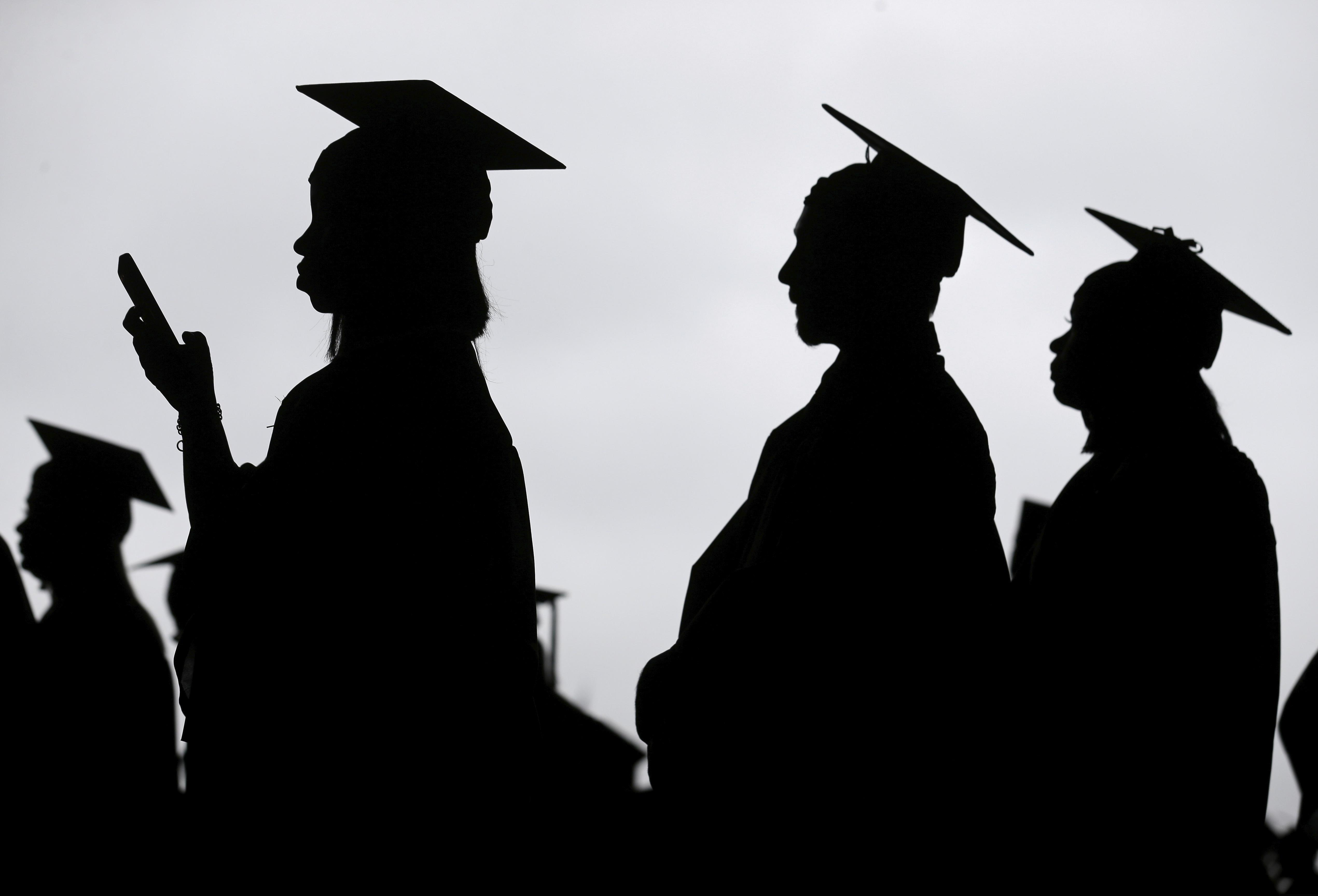 More states pilot 3-year college degrees, seeking to address rising tuition