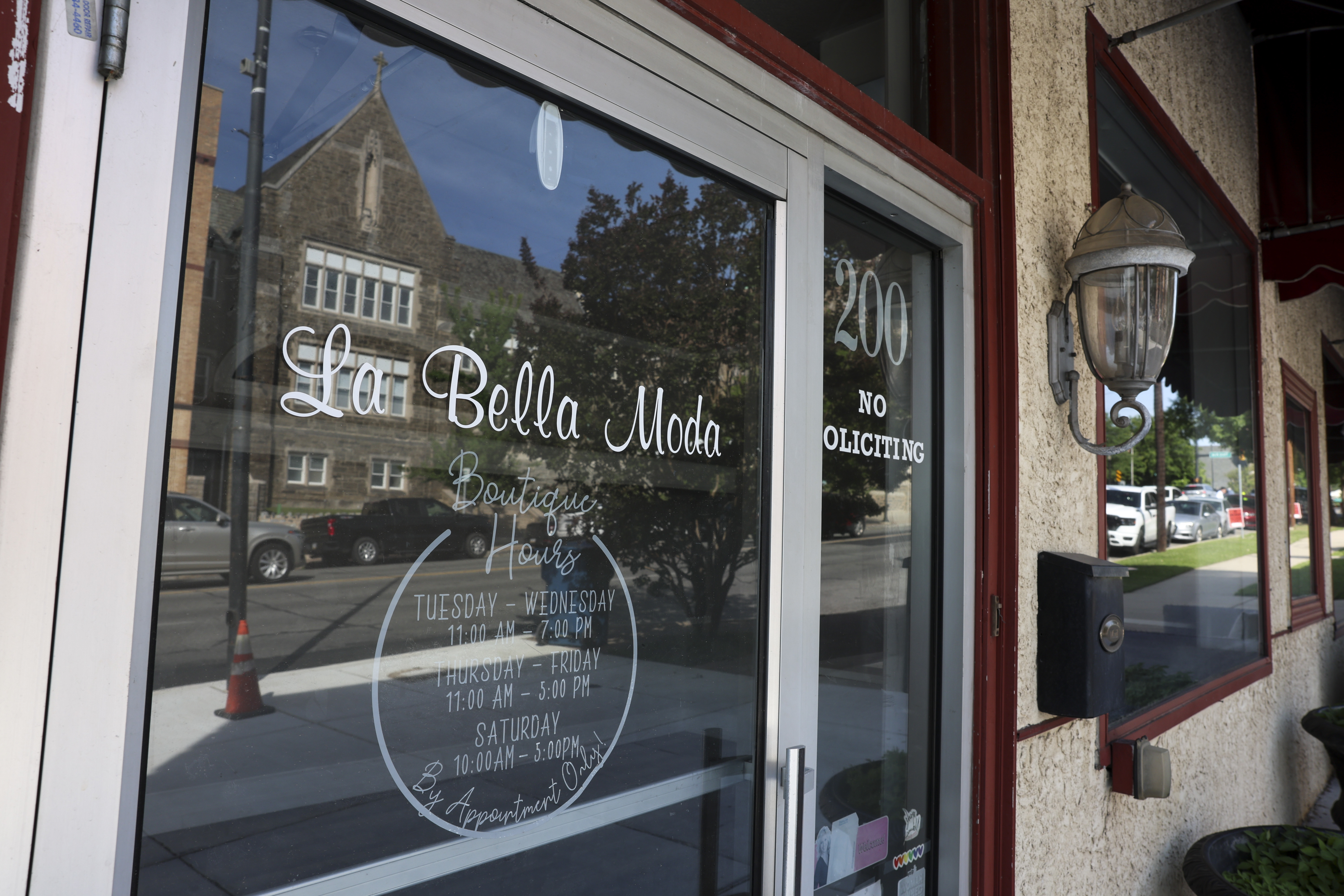 A Conshohocken bridal shop has closed after 45 years