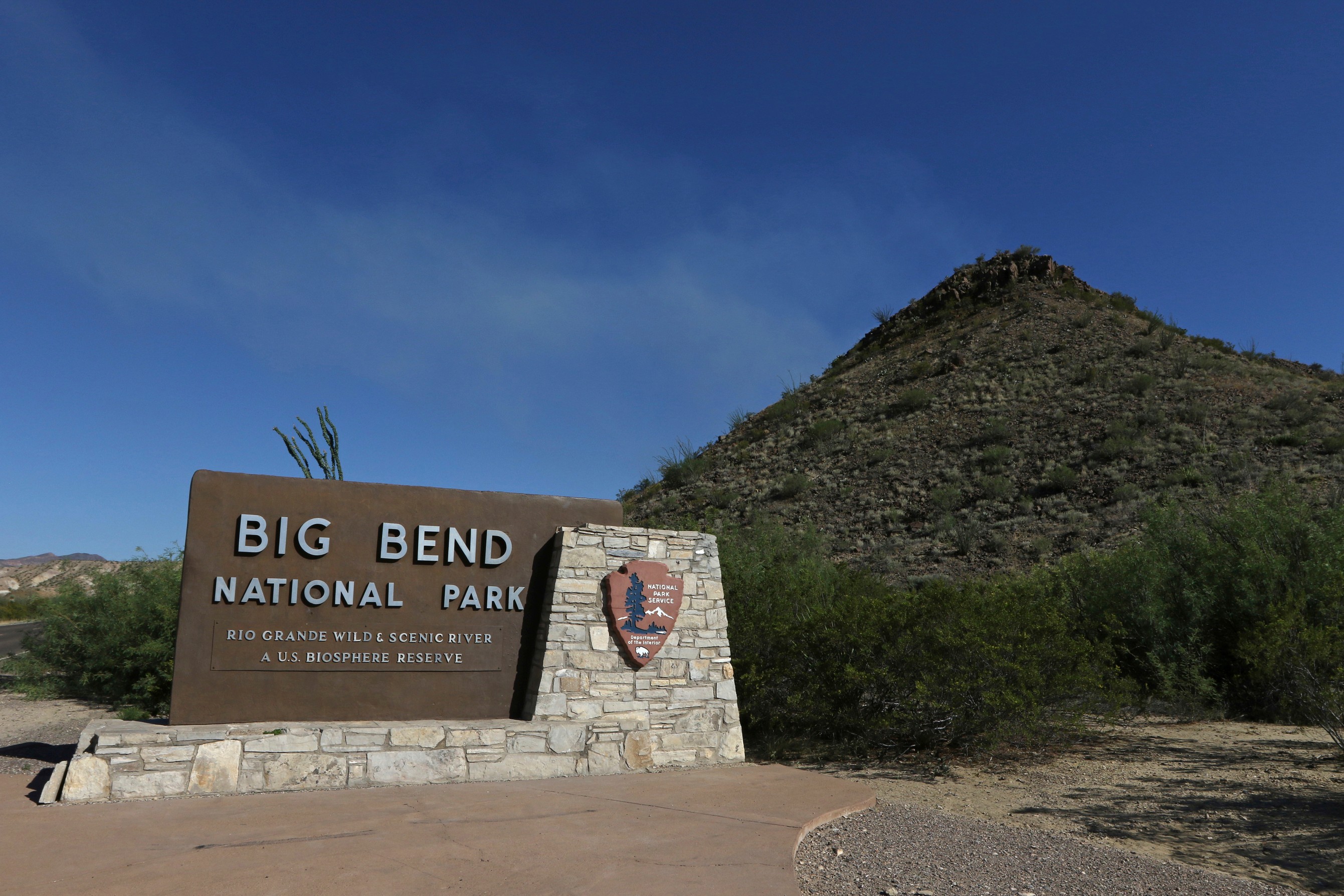 Trump administration briefly pauses contentious border project in Texas’ Big Bend National Park
