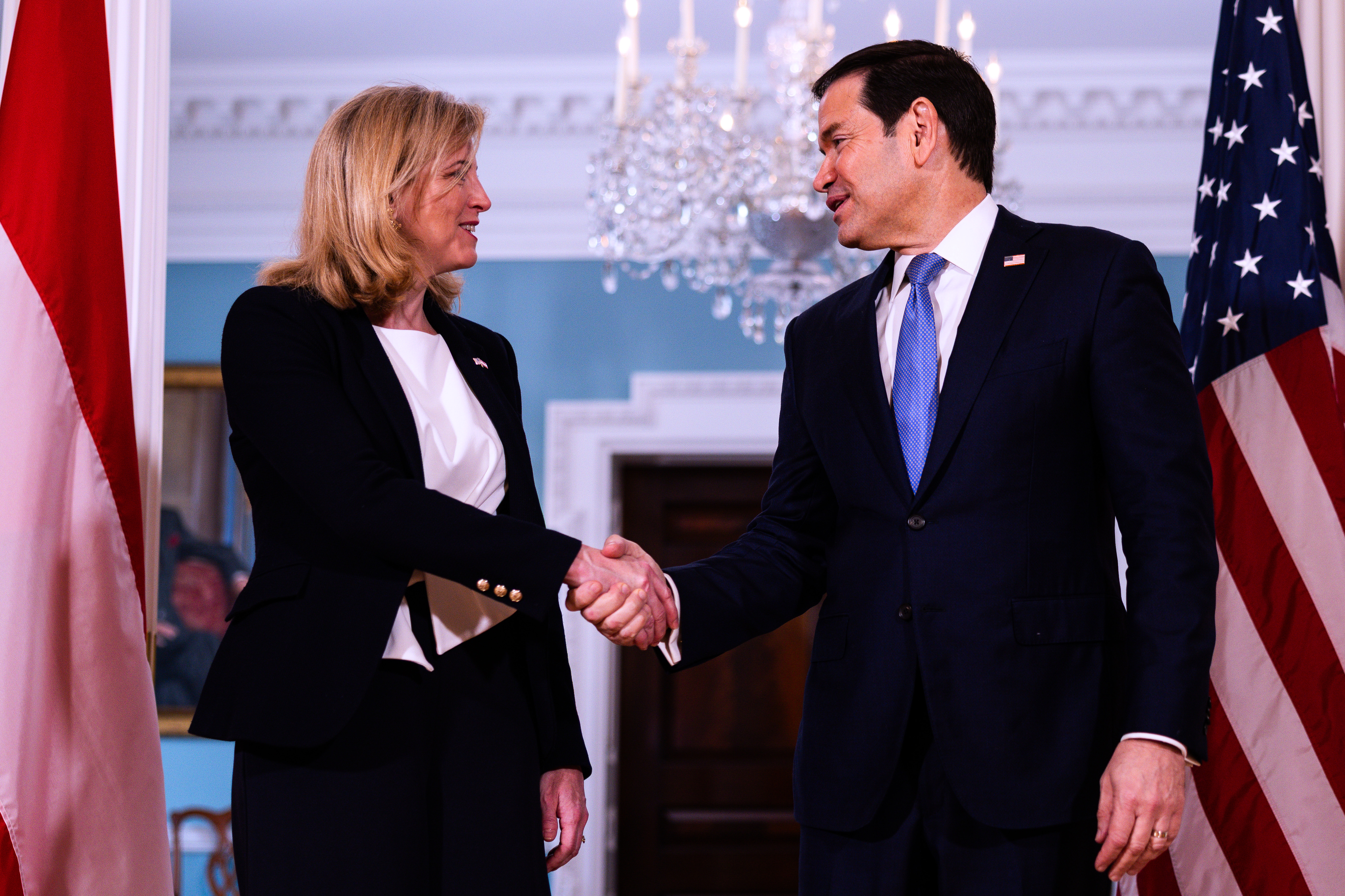With U.S.-Iran talks stalled, diplomatic efforts expand to unlikely European players