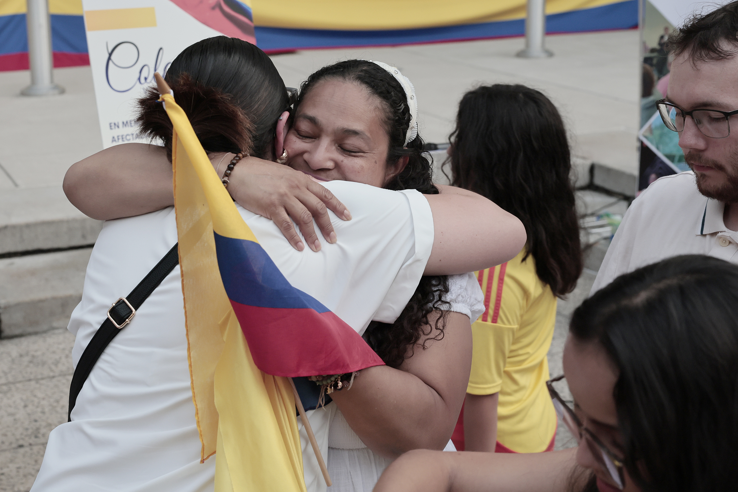 Philadelphia’s Colombian community rallies to help earthquake victims