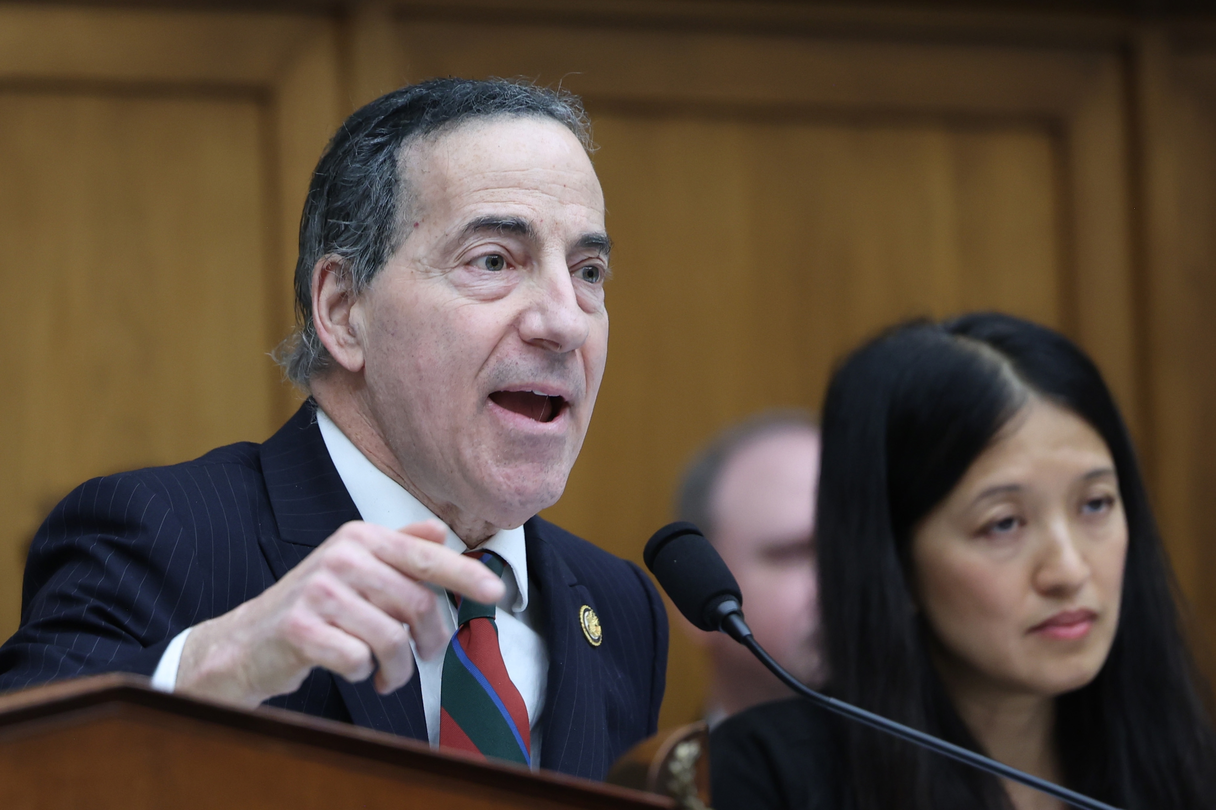 House Democrats seek records in dropped Reflecting Pool case against ex-Olympian