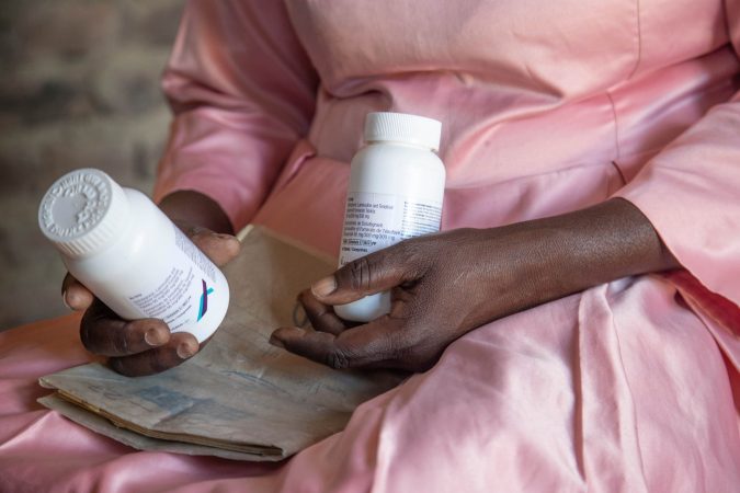 U.S. actions harm global efforts to prevent and treat HIV in dozens of countries, new report says