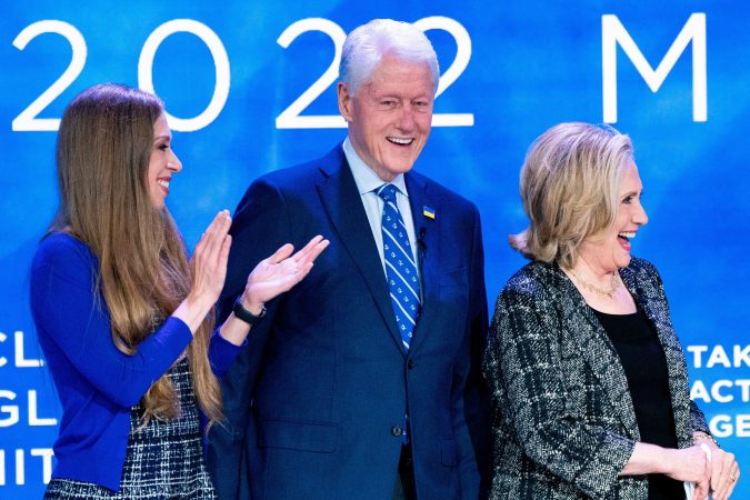 Clinton Foundation launches an institute to help state governments find nonpartisan solutions