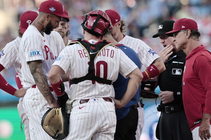Cristopher Sánchez battles through a scrape, pitches seven scoreless innings in Phillies’ shutout win vs. Pirates