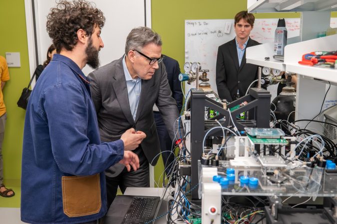 Penn launches $18 million facility to advance RNA technology’s role in health, agriculture