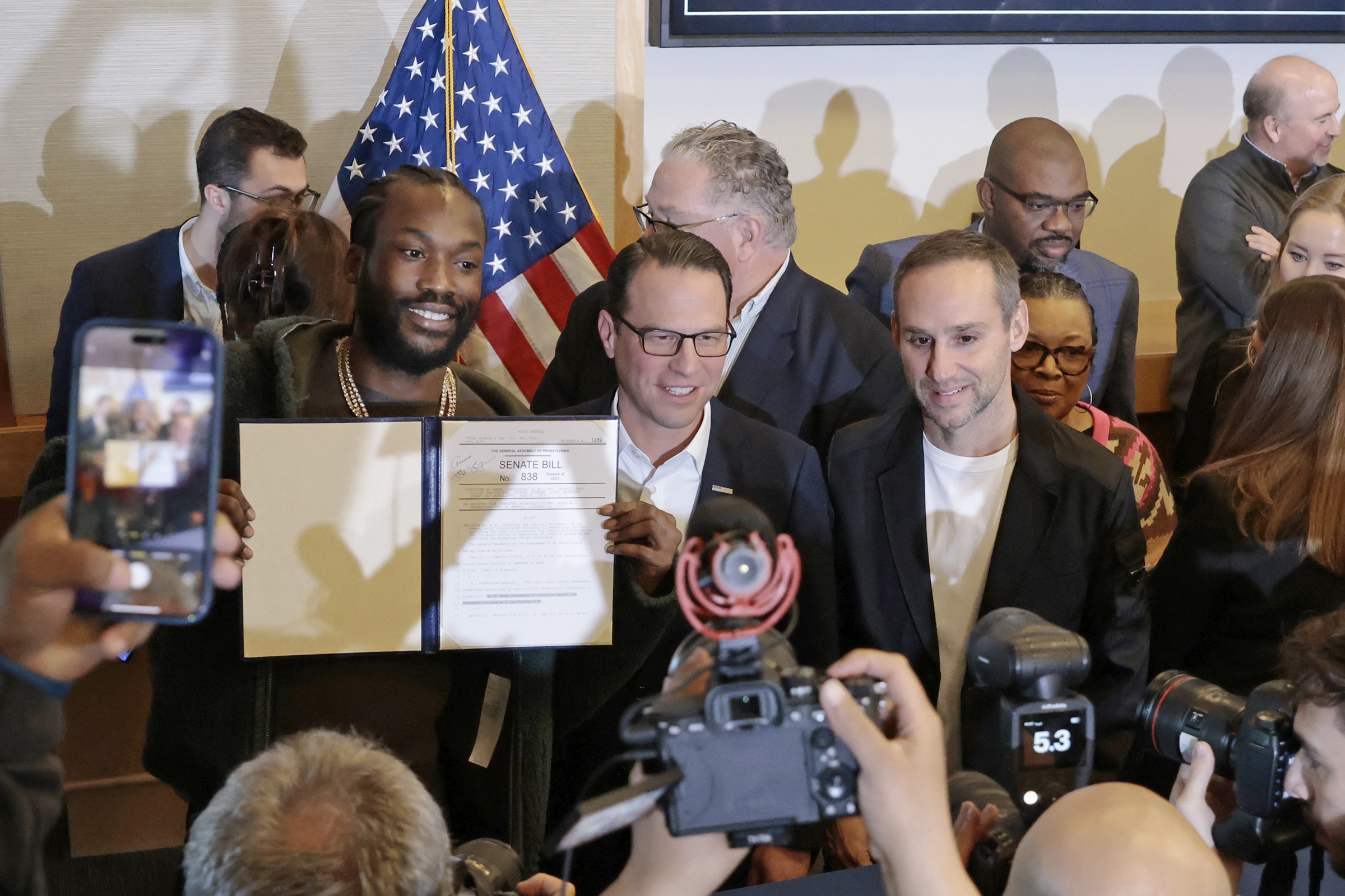 Gov. Shapiro makes an unexpected cameo in his friend and fellow criminal justice reform advocate Meek Mill’s new music video