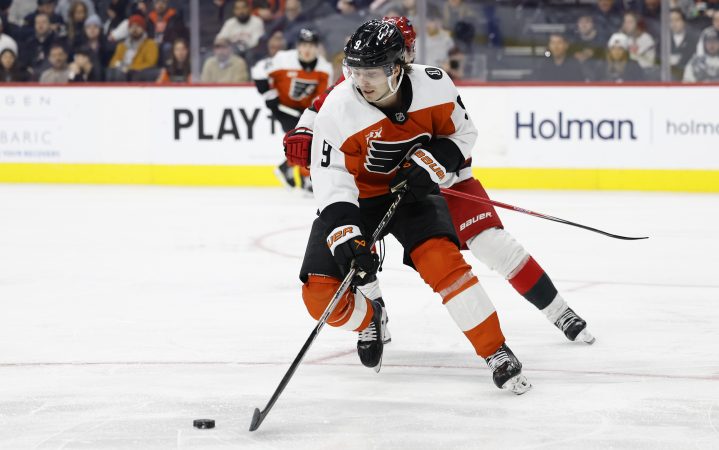 Flyers defenseman Jamie Drysdale’s summer training has fueled his game. He is ‘excited to show what I can do and keep it going’