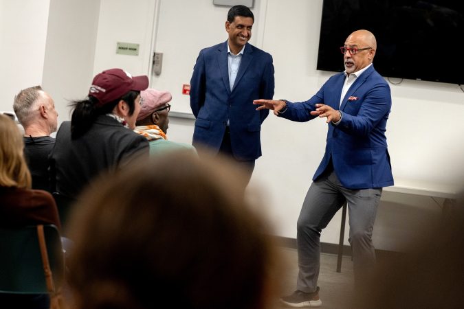 Ro Khanna, a potential presidential contender in 2028, joins Chris Rabb in Philly as he pitches a ‘Progressive New Deal’