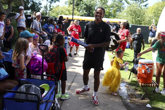 Giving back means ‘everything’ to Labaron Philon Jr. — and it gave Sunrise’s campers a day to remember