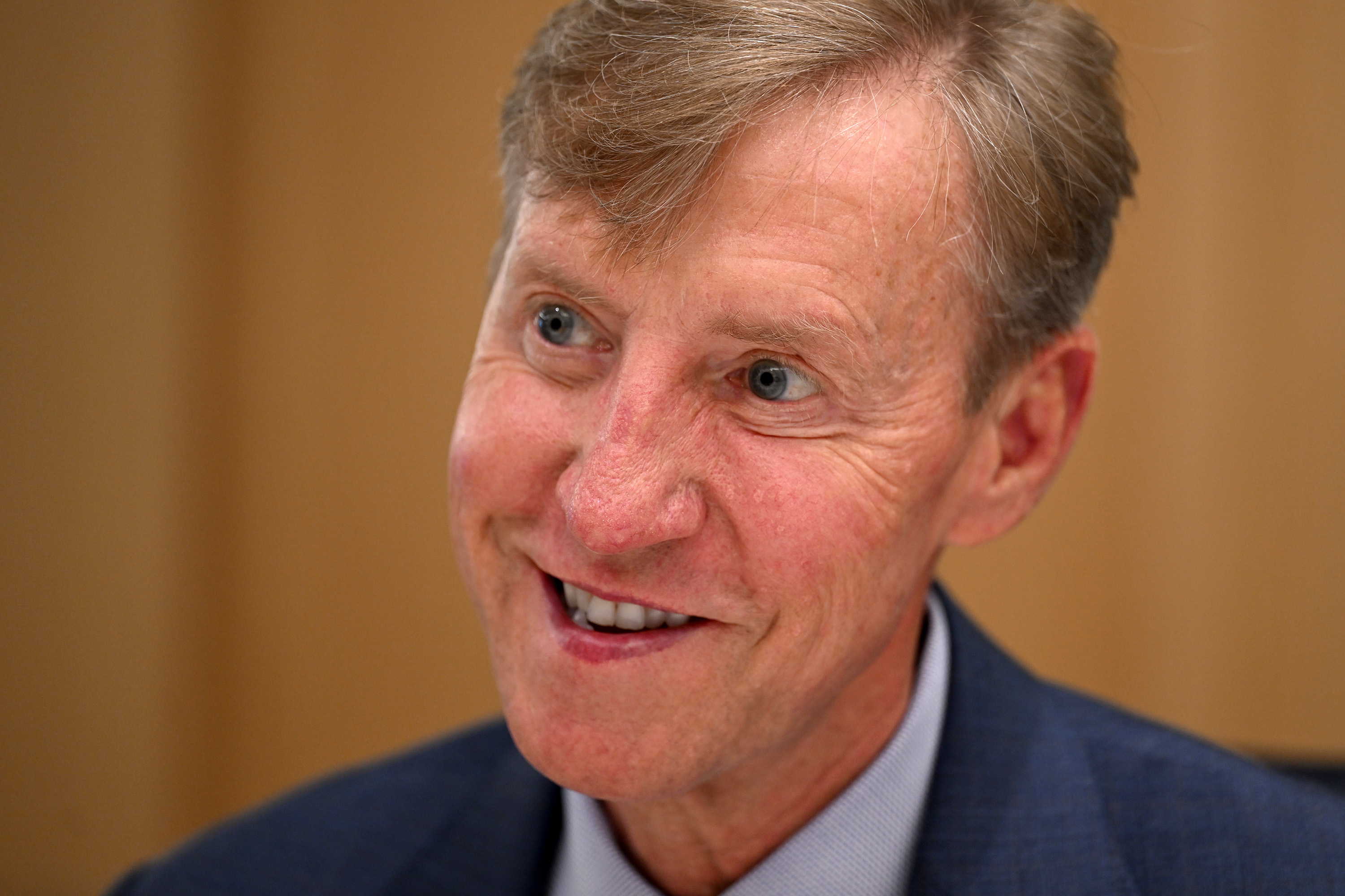Penn president announces he will leave his job next summer