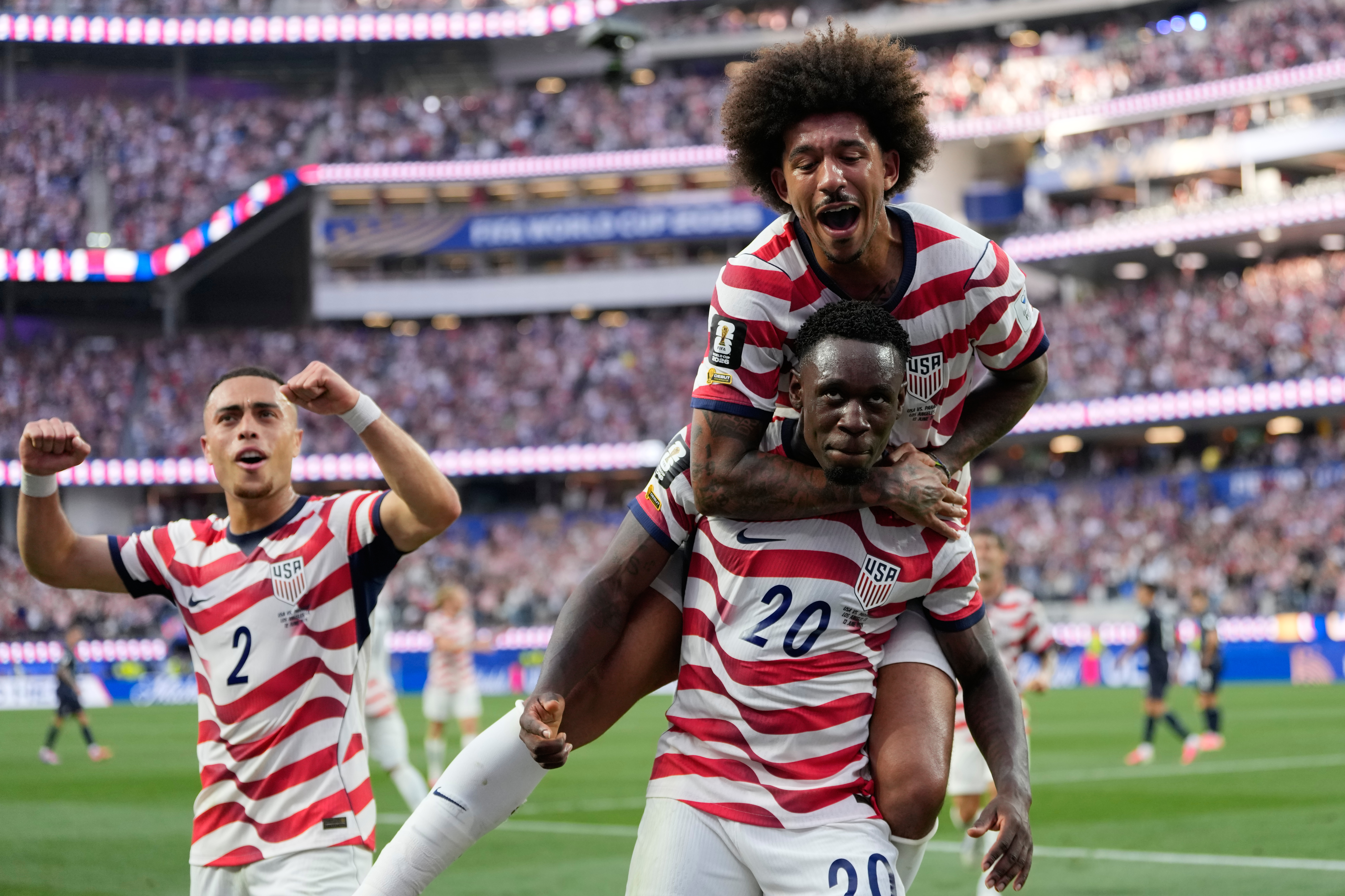 Folarin Balogun and Christian Pulisic star as the USMNT wins its World Cup opener