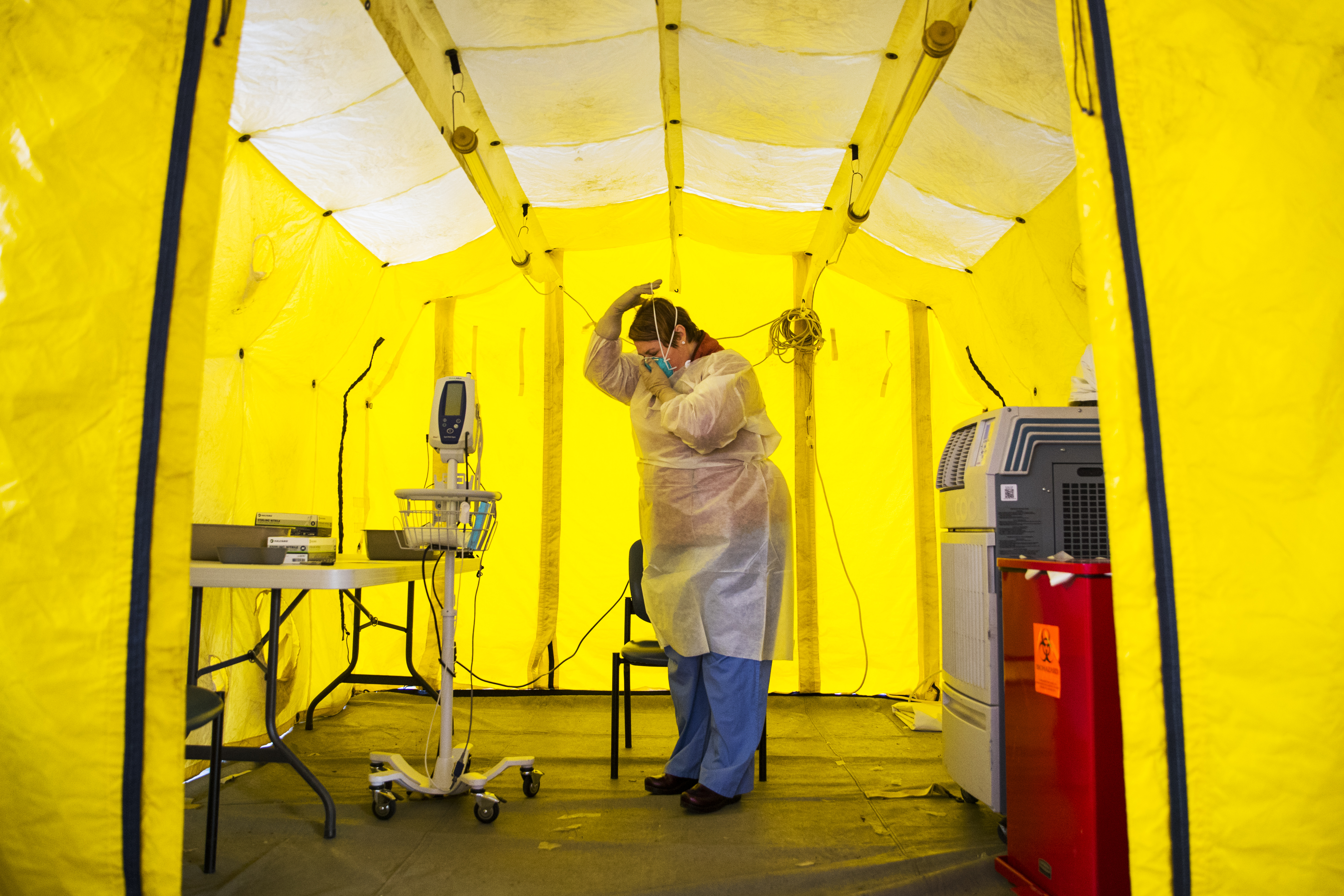 Trump aims to rebuild defenses against bioweapons as AI fears rise