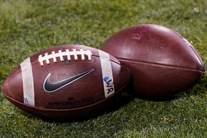 SEC joins Big Ten in banning pros from returning to college, includes basketball players