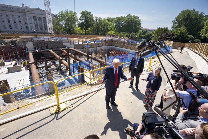 Budget office redirects $352M in Secret Service funds to White House security