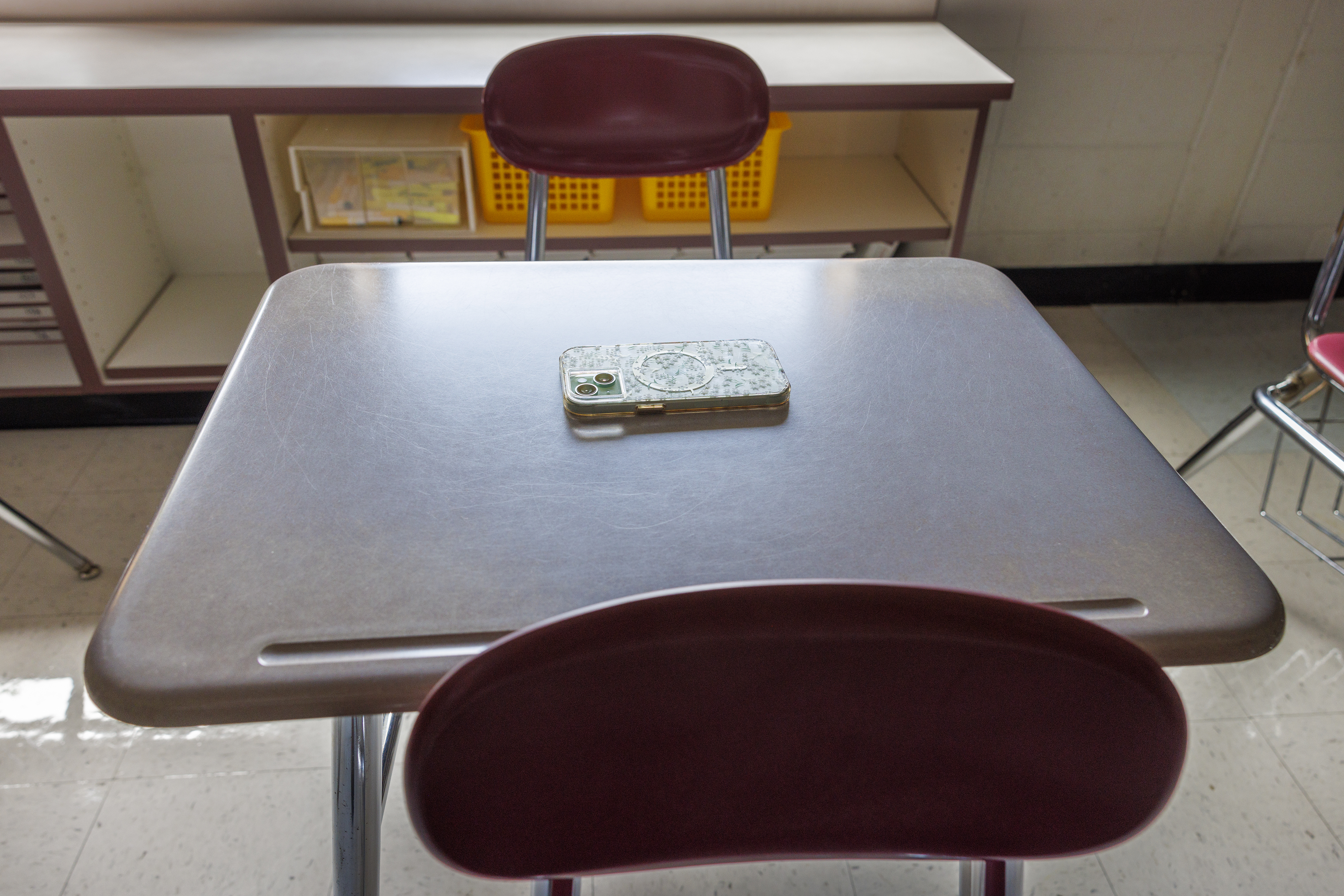 N.J. students will have to put down their cell phones this fall under new state law