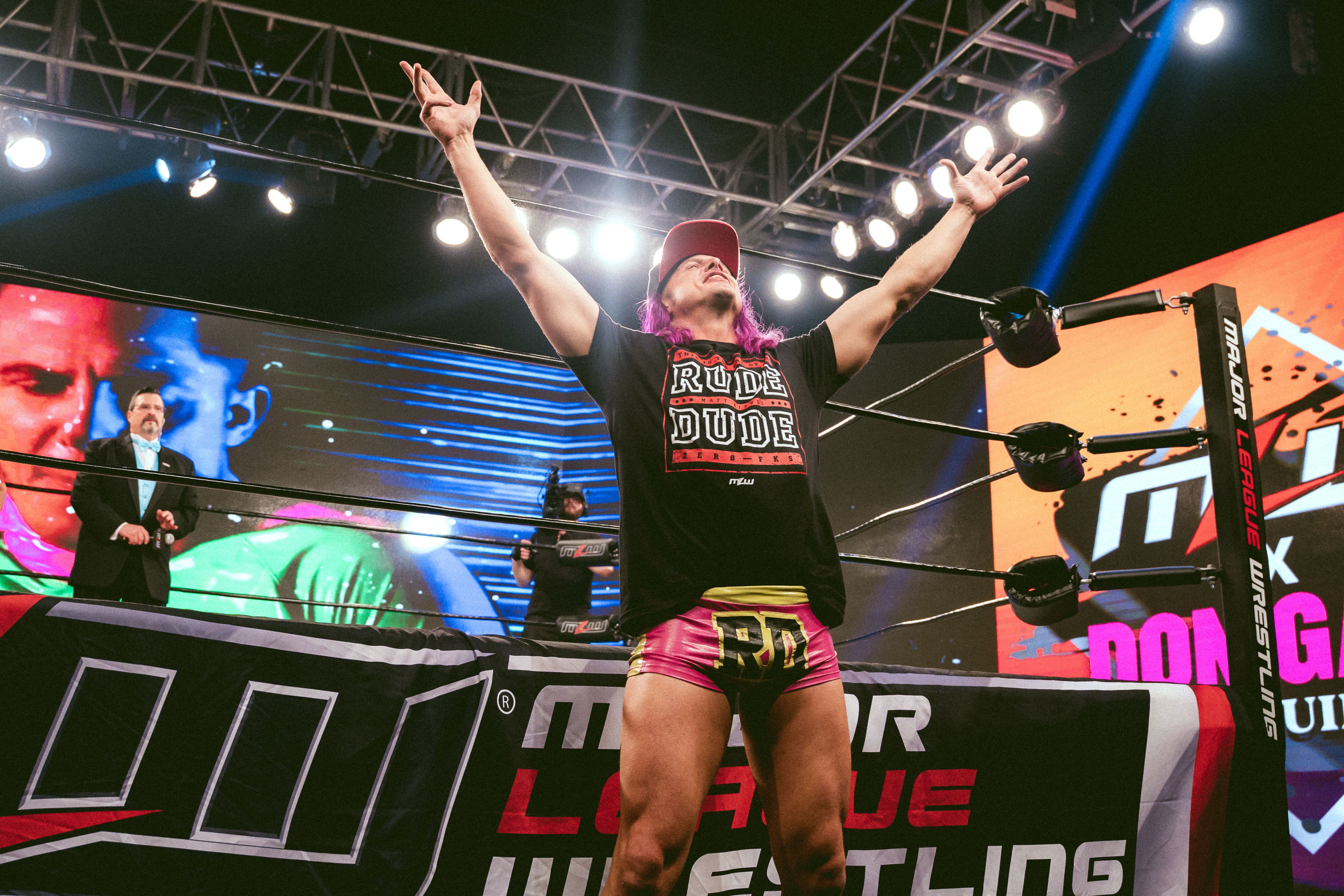 Pro wrestlers Matt Riddle and Jesús Rodriguez are familiar with Philly fans, who are ‘raw,’ ‘real,’ and … ‘smarks?’