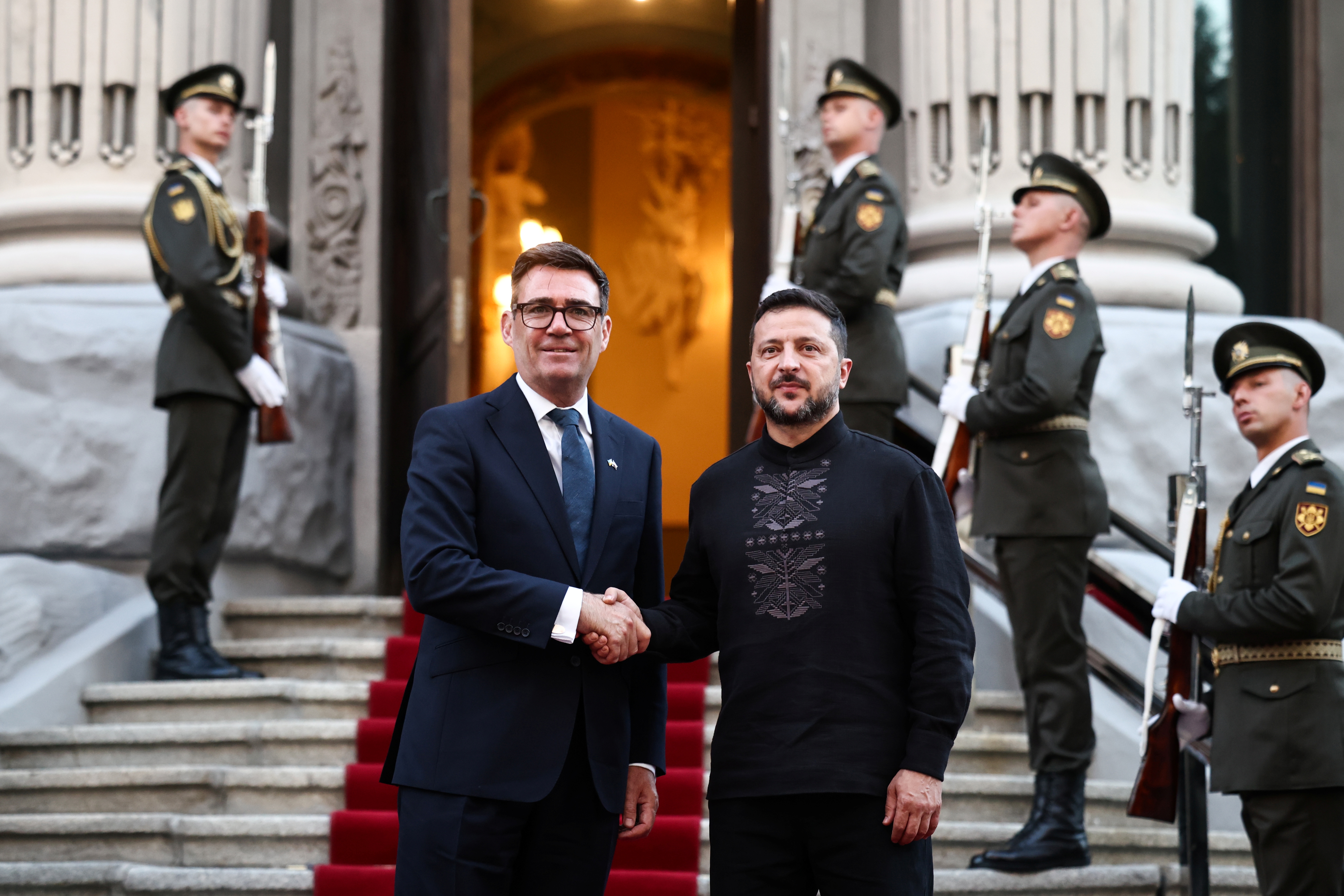 Trump’s Ukraine negotiators are too chicken to visit Kyiv and support its independence