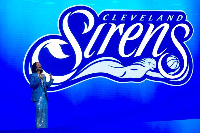 Cleveland Sirens unveil name and branding for WNBA expansion team