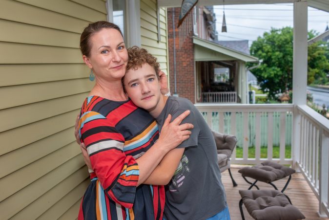 A Ukrainian family was welcomed to Philly when Russia attacked. Now they’re leaving as pressures rise on immigrants.