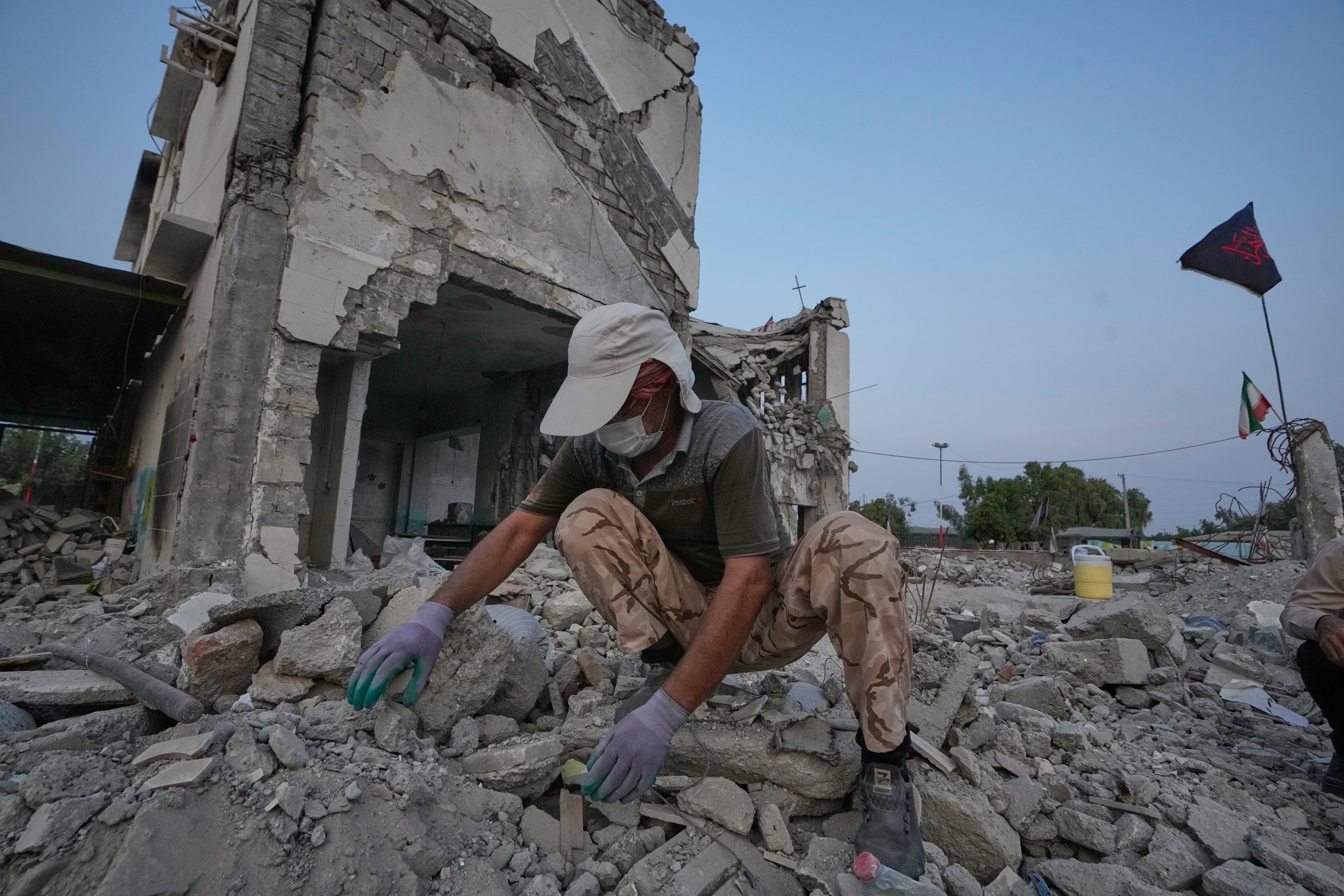 Iran signals readiness to escalate fight in face of rising U.S. pressure