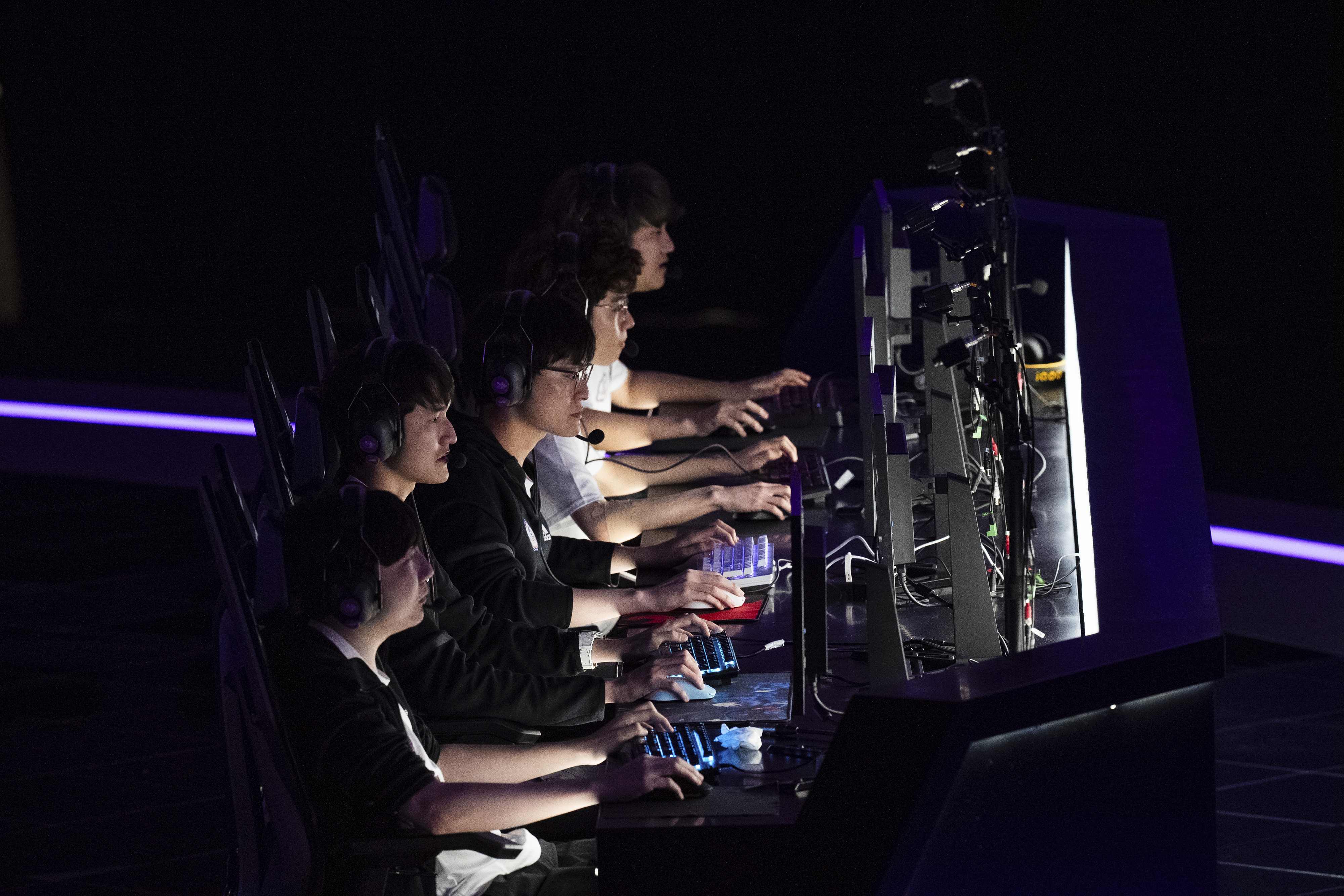 Professional gaming is brutal on the body – inside the growing field of treating esports injuries