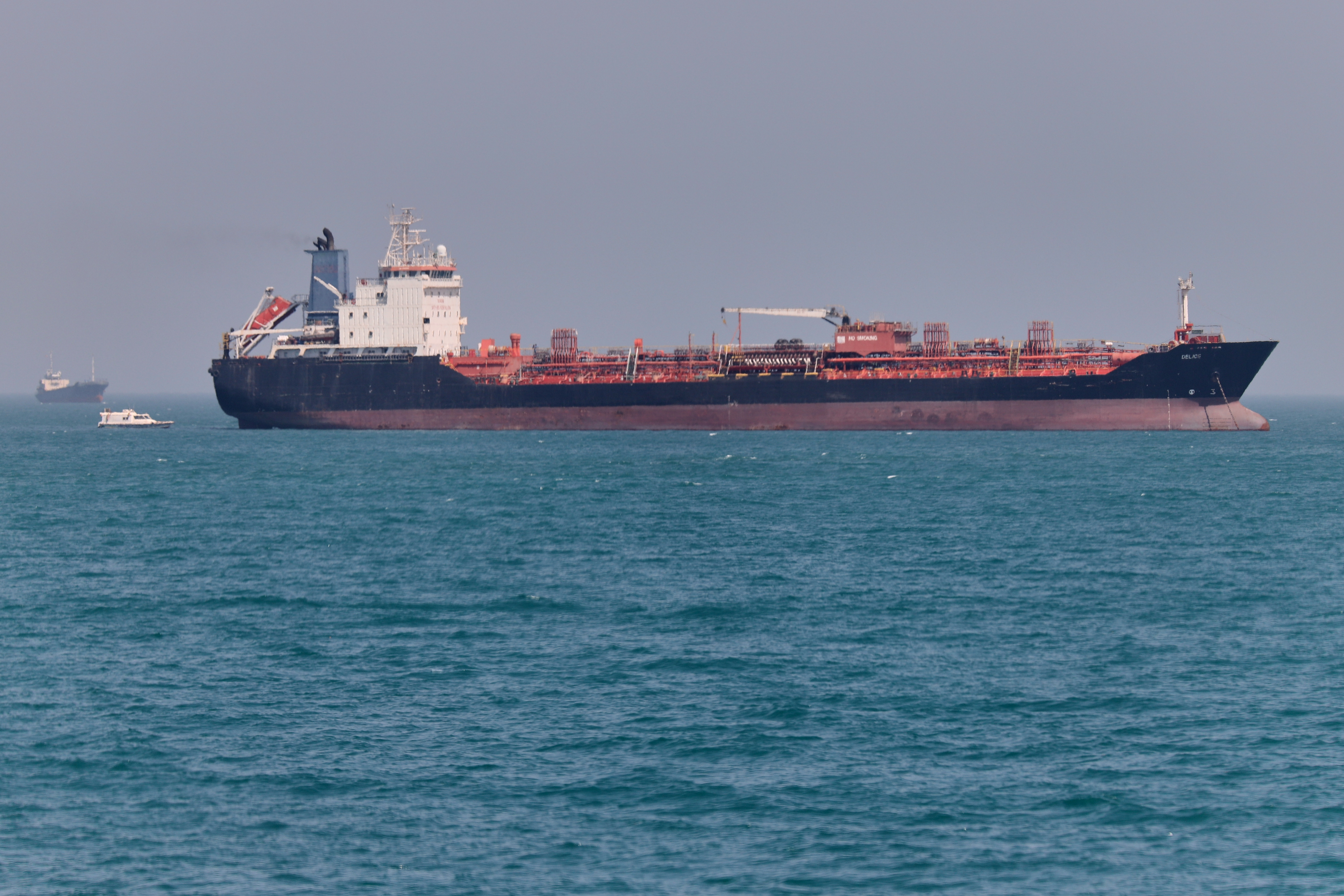 Oil surges above $100 a barrel as U.S. and Iran launch new attacks, while gasoline prices also jump