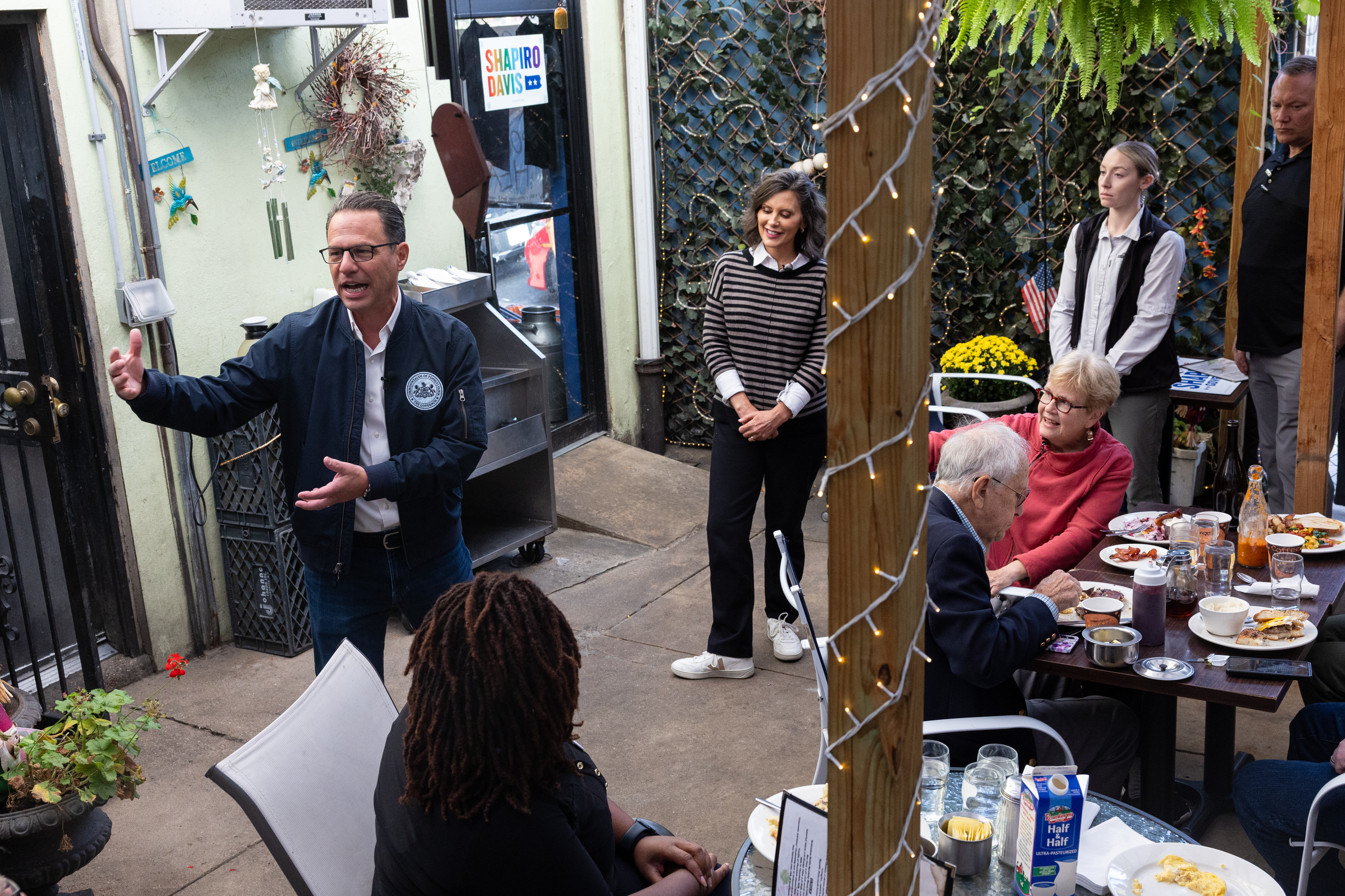 Josh Shapiro and Gretchen Whitmer, potential 2028 rivals, meet at Philly diner to boost Democrats ahead of midterms