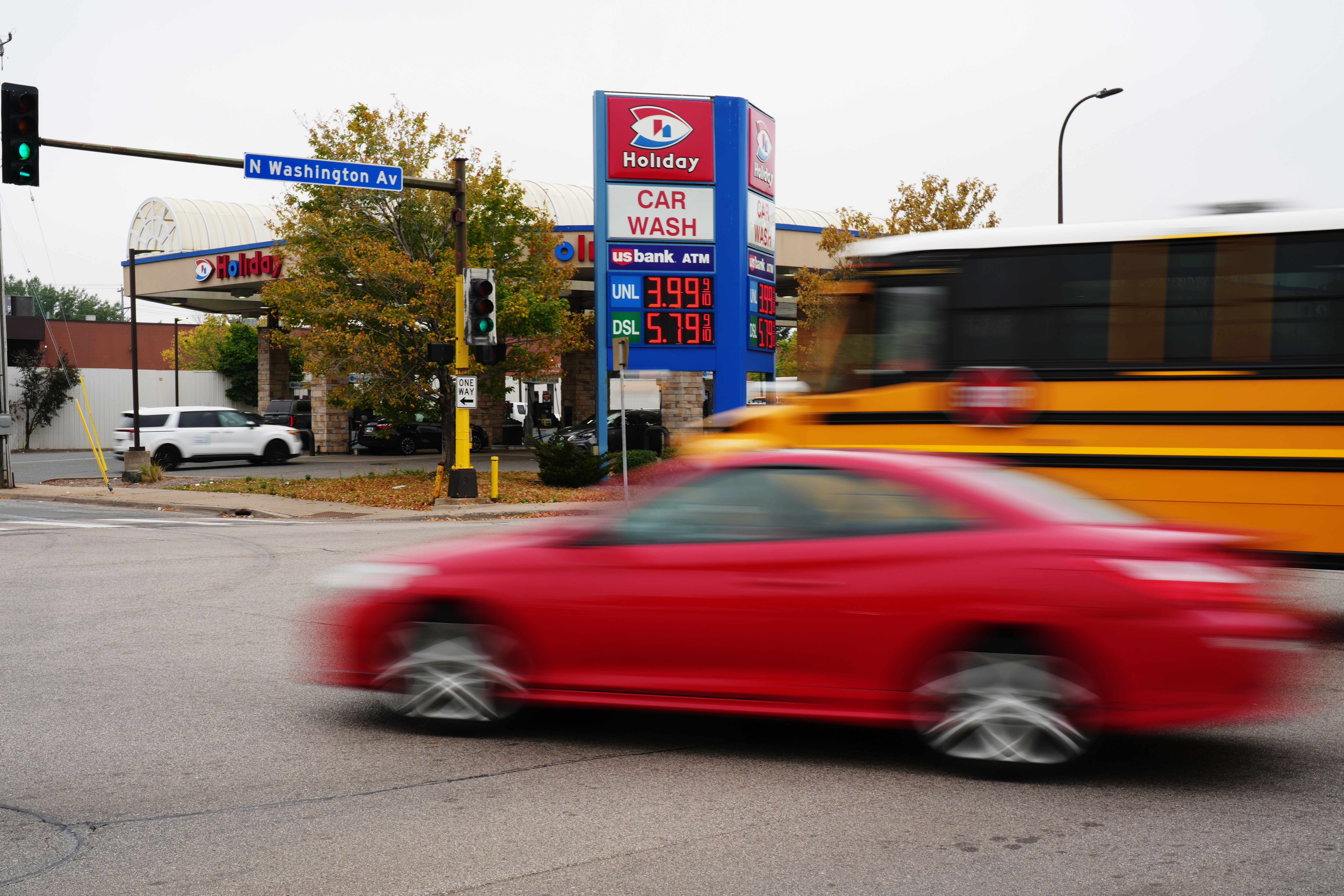 Fuel prices at record Labor Day high in U.S. thanks to Iran war and refinery issues