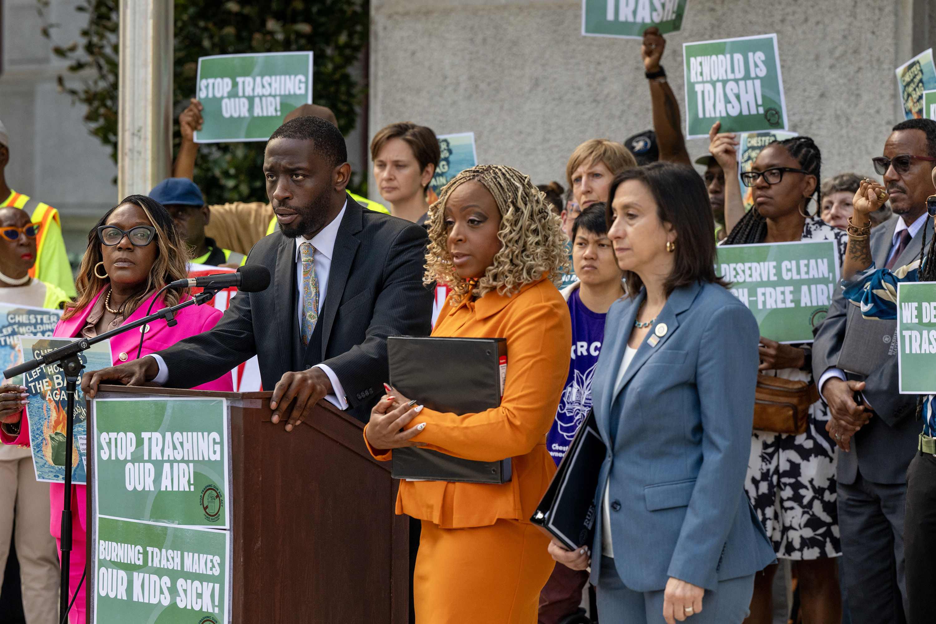 Philly City Council returns with dueling plans for the city’s trash | Council roundup