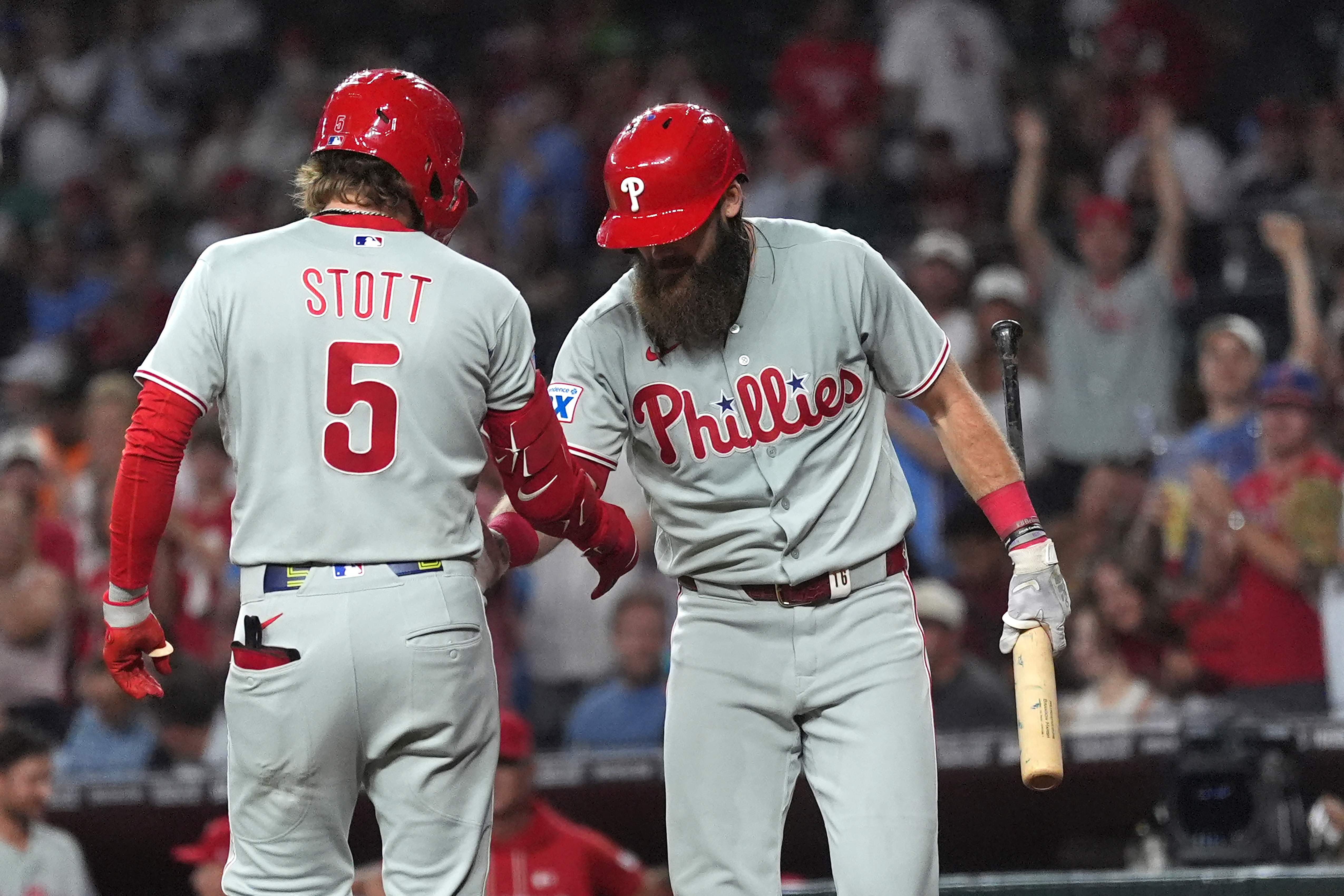 Alex McFarlane, who ‘doesn’t really pitch like a rookie,’ helps preserve a 2-1 Phillies win over Diamondbacks