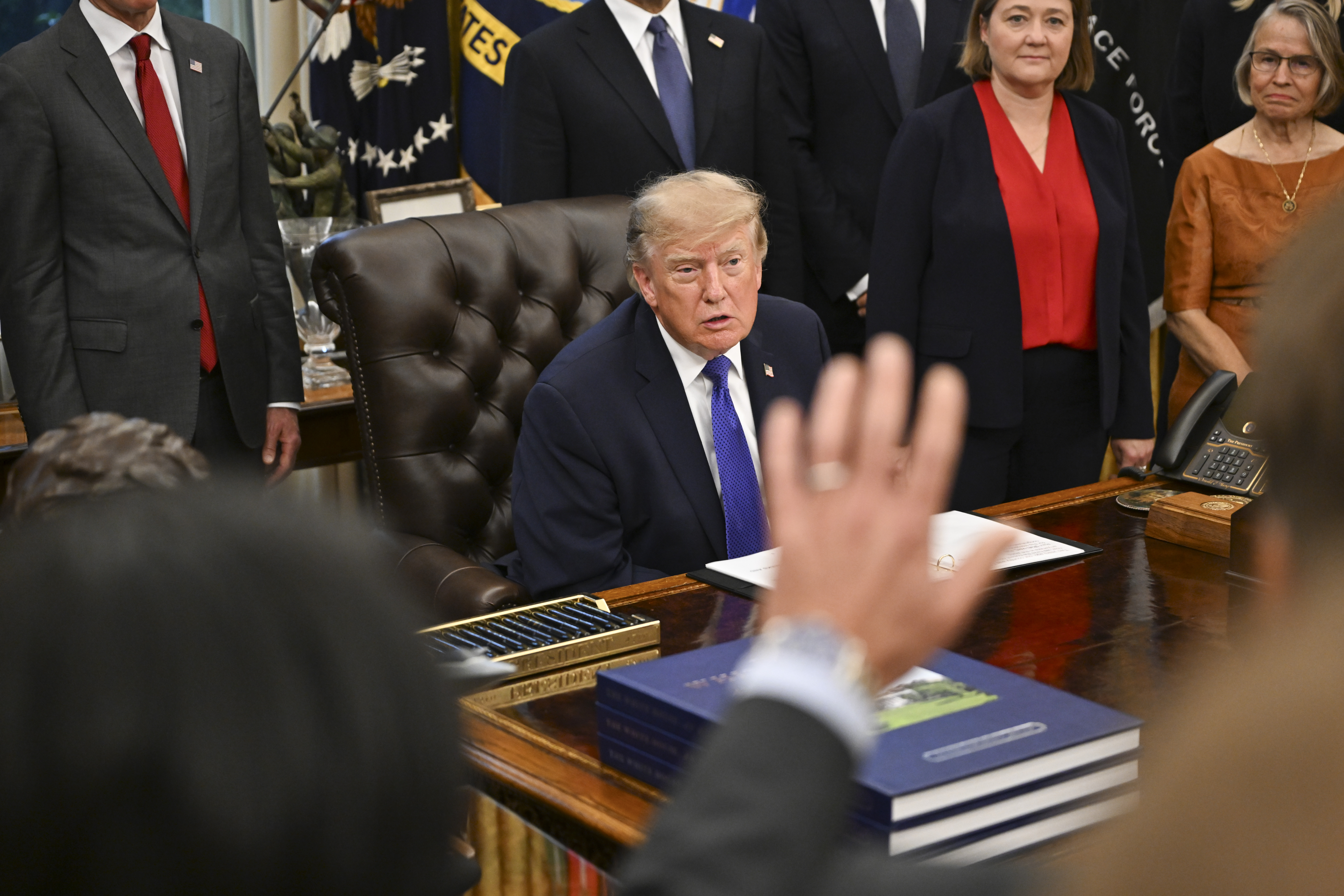 How a planned steel mill in Iowa reveals Trump’s midterm strategy