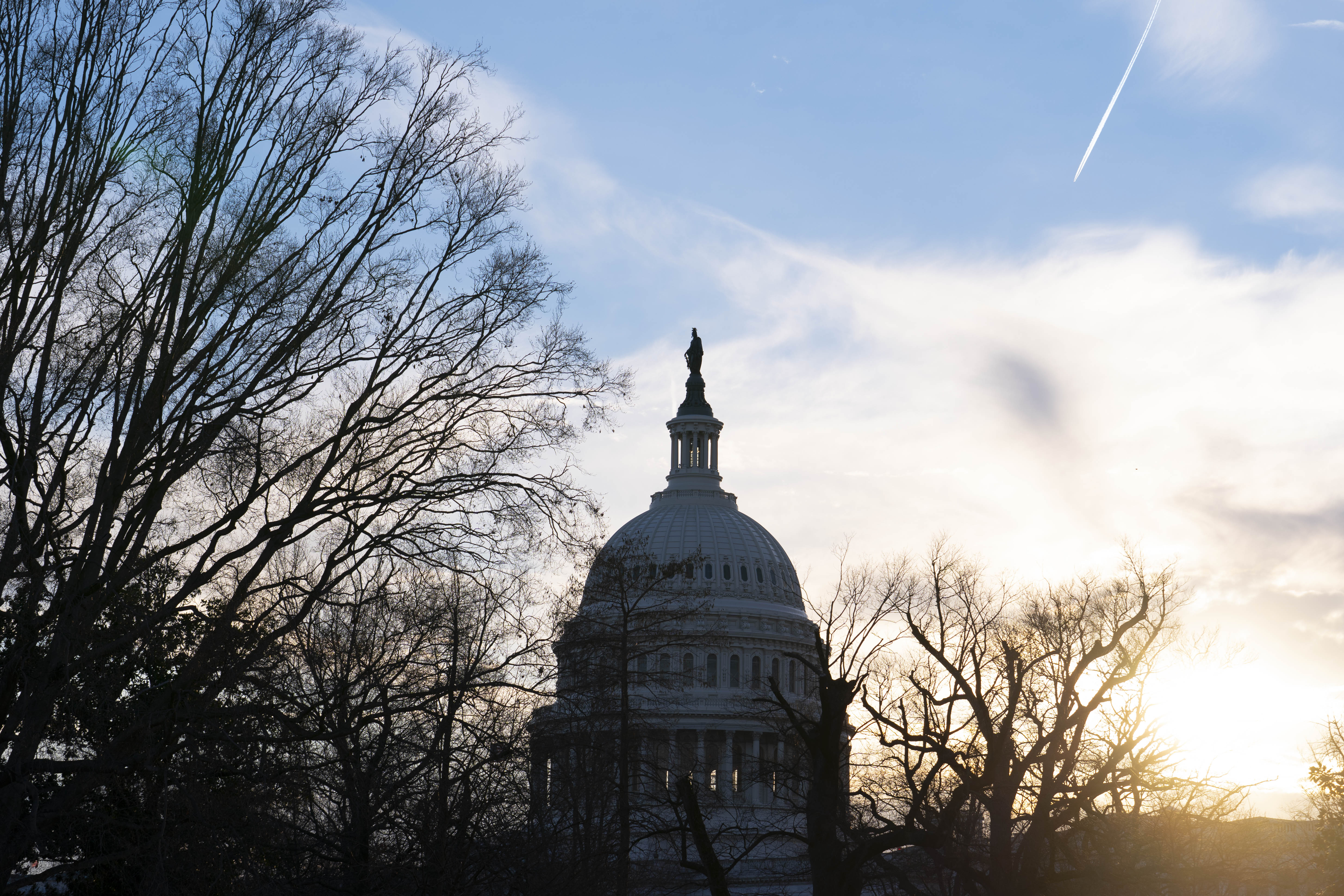 Congressional leaders warn White House against adding controls over NIH grants
