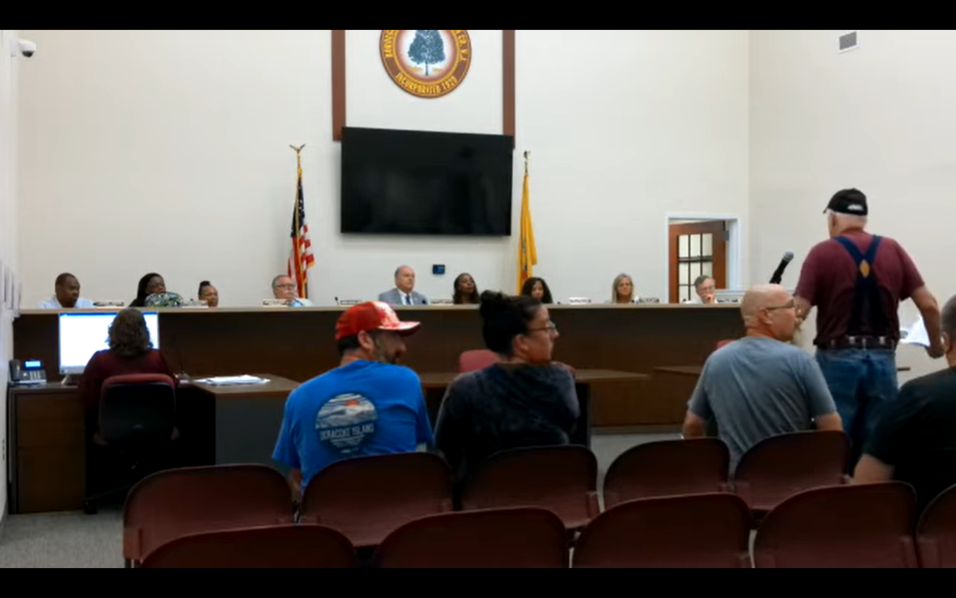 A South Jersey resident evicted from a council meeting will get a $15,000 settlement from the borough