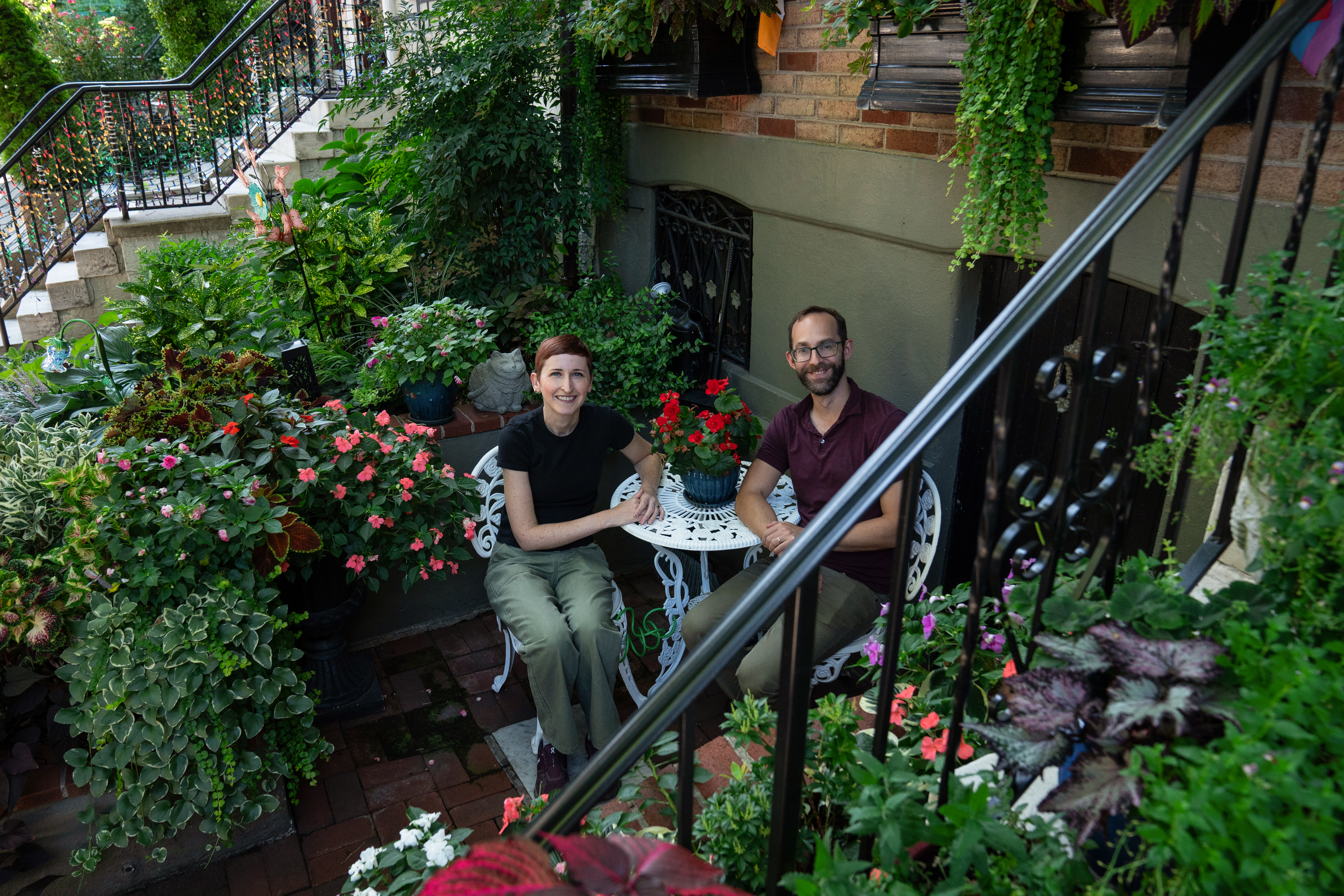 On a tree-lined Fairmount row, a newer resident became an instant gardening prizewinner