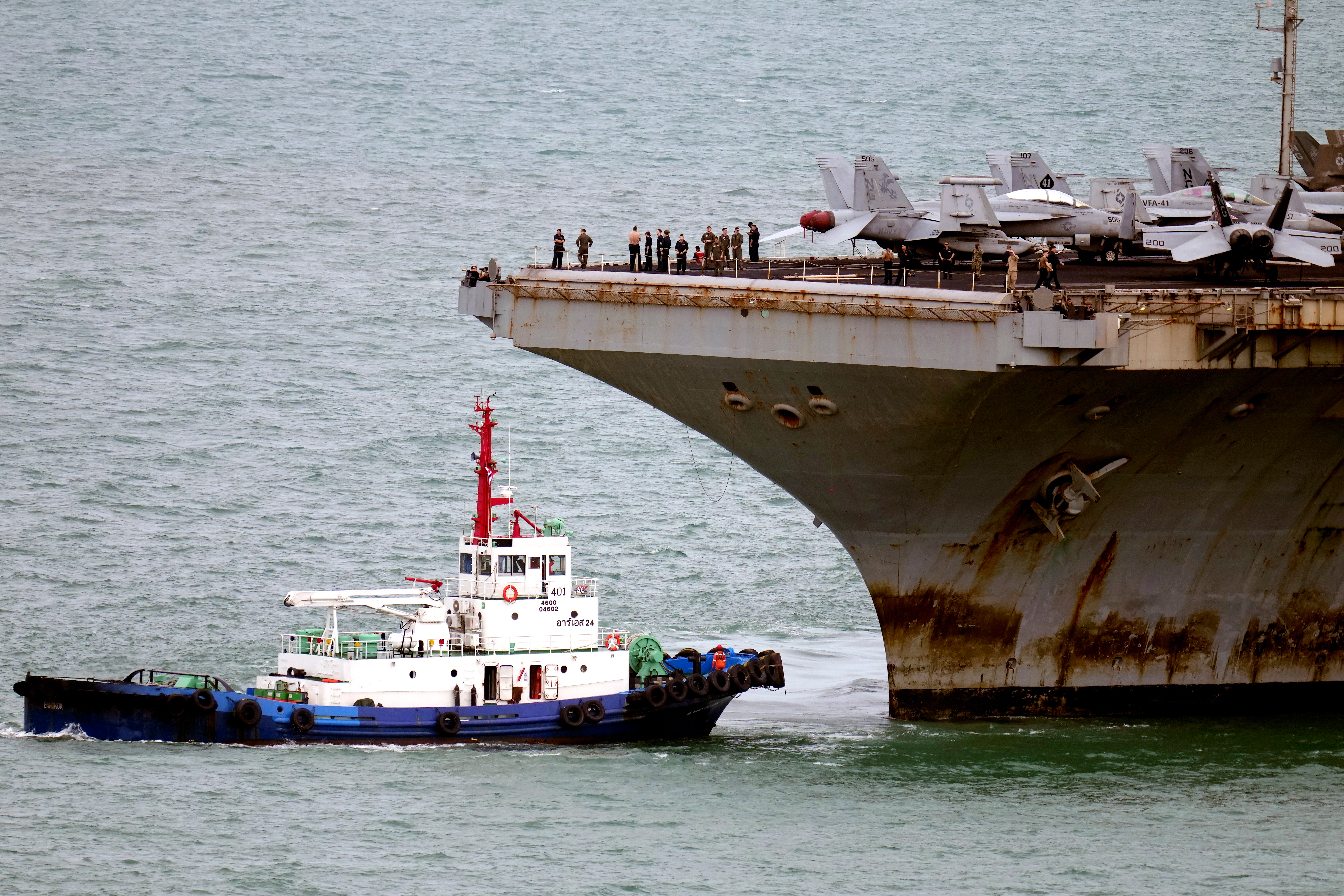 In Thailand, weary U.S. warship crew gets first break in months