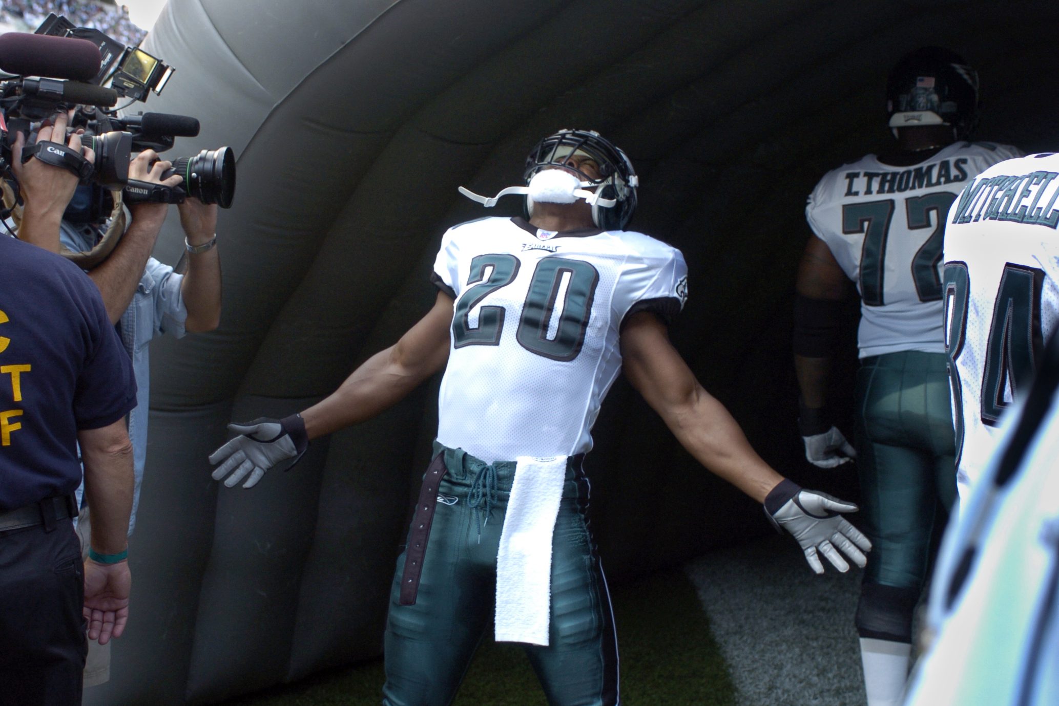 Trump administration probably can use NFL footage of Brian Dawkins without permission, expert says
