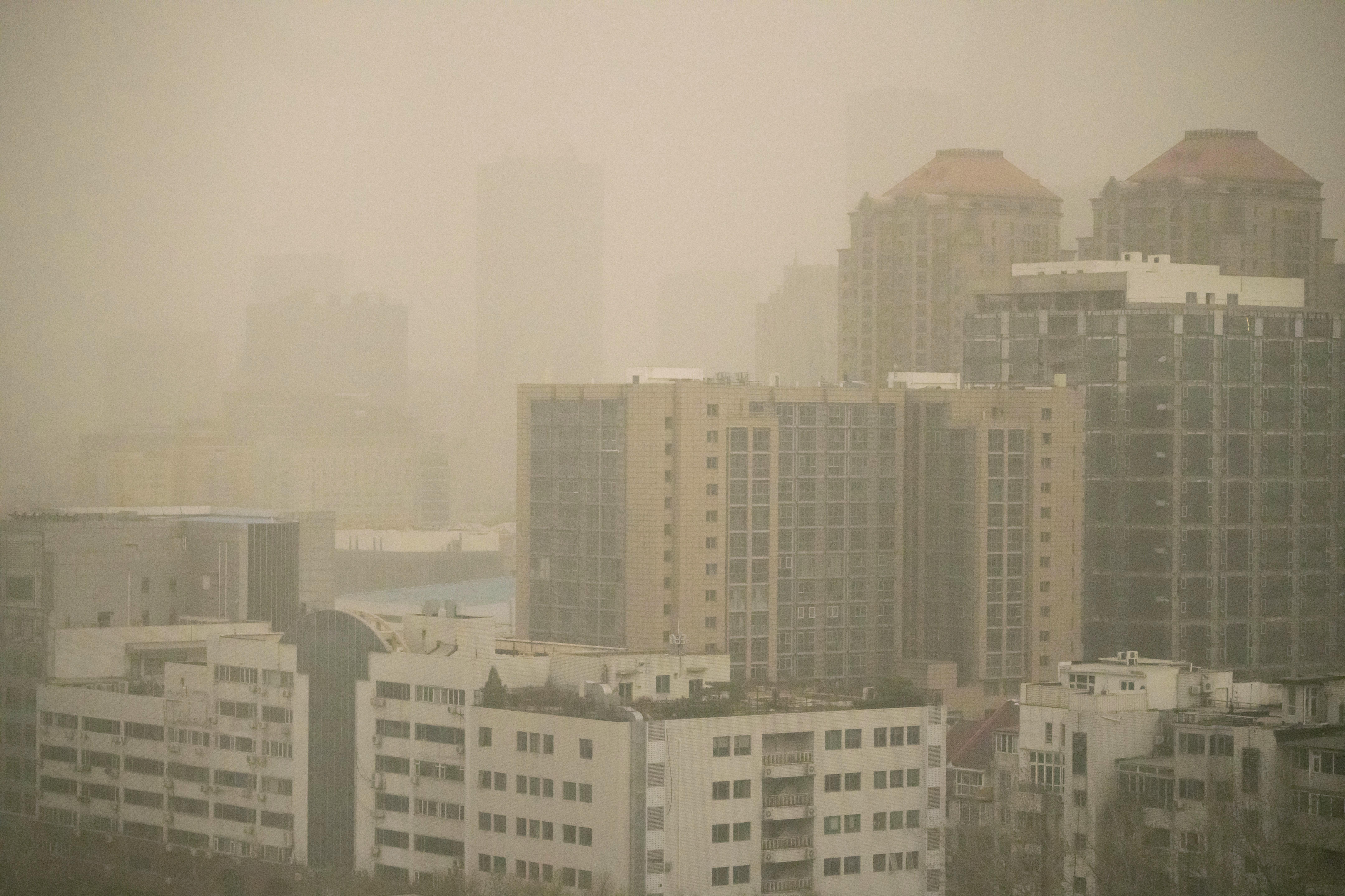 Pollution spikes after Trump halted global air-monitoring efforts, report says